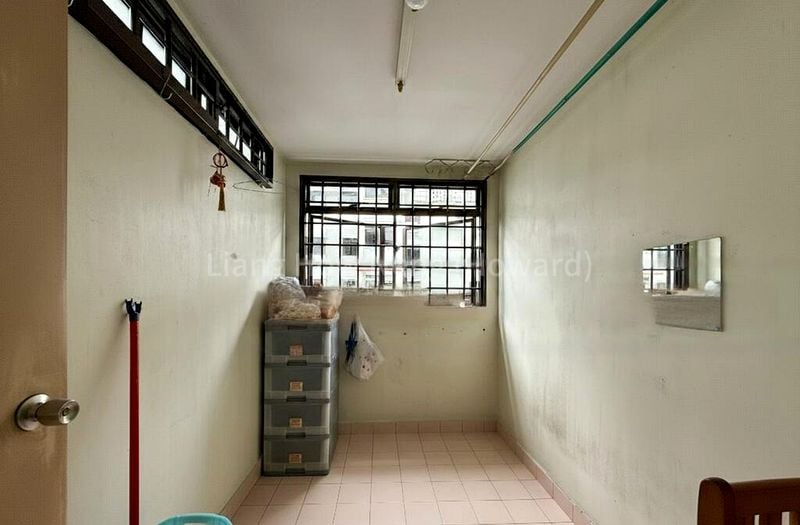 3 Room (3A) HDB for Sale in  114 Lorong 1 Toa Payoh - Image 2