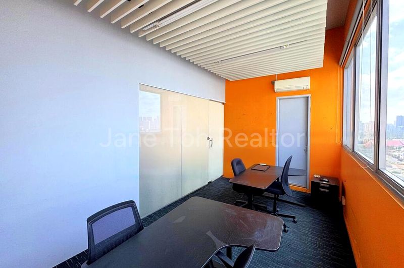 Light Industrial (B1) for Sale: One Pemimpin - Image 10