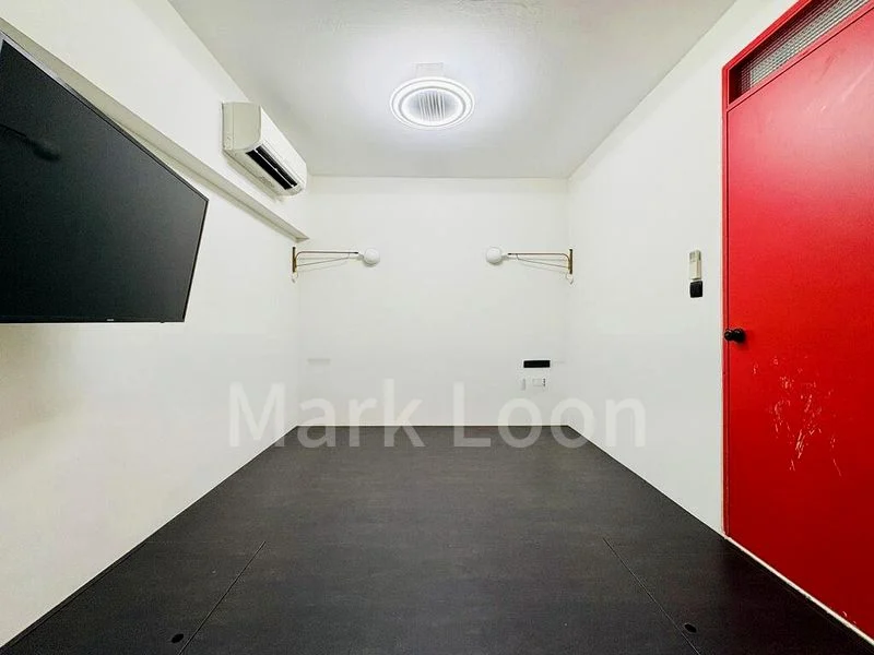 3 Bed Walk-up Apartment (Condo) for Sale in  Zion Road - Image 2