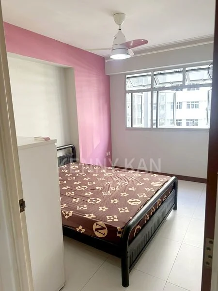 Common Room (HDB) for Rent in  523C Tampines Central 7 - Image 1