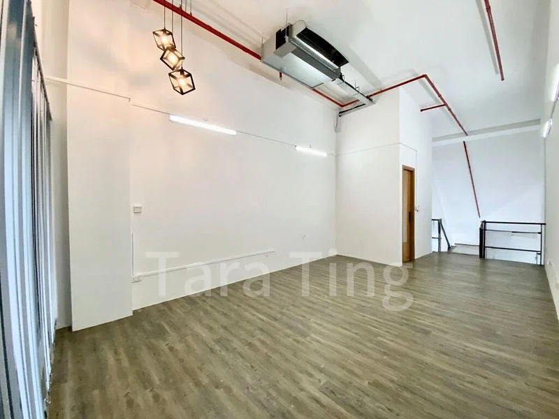 Office for Sale: Centropod - 1,200 Sq Ft Shop on Main Street - Image 4