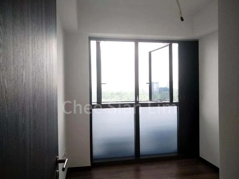 2 Bed Condo for Rent in  Lake Grande - Image 3