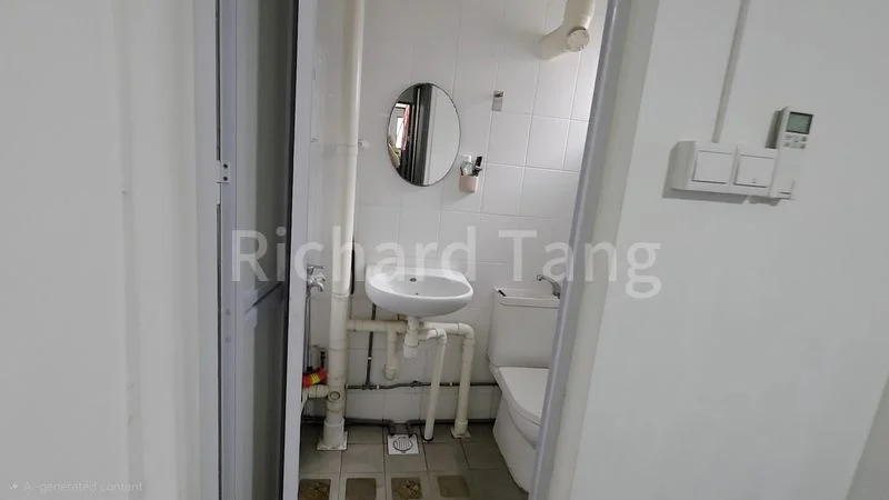 3 Room (3NG) HDB for Sale in  101 Yishun Avenue 5 - Image 7