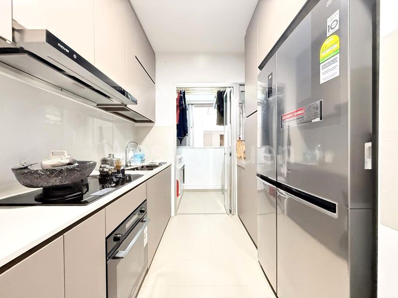 4 Room (4A) HDB for Sale in 79 Dawson Road - Image 4