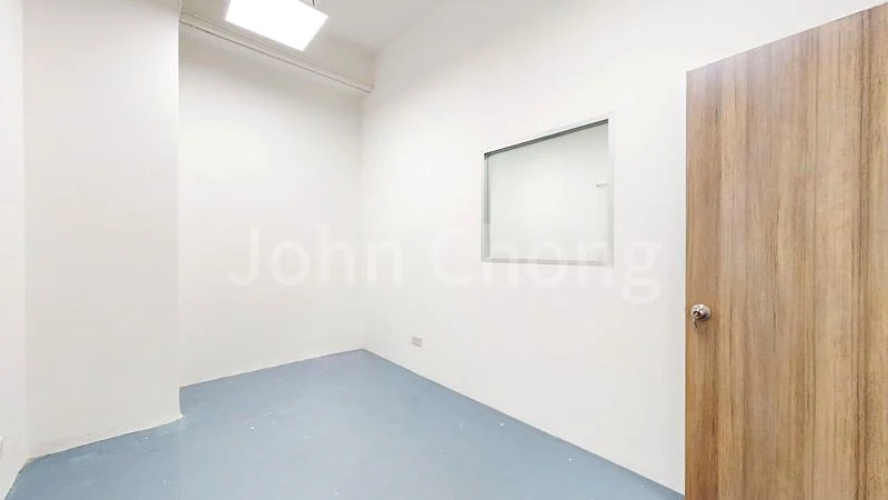 Light Industrial (B1) for Sale in  Midview City - Image 8