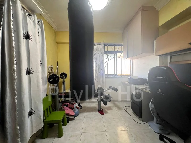 4 Room (4S) HDB for Sale in  202 Compassvale Drive - Image 6