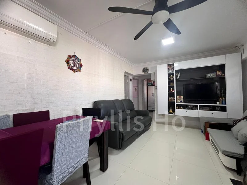 4 Room (4S) HDB for Sale in  202 Compassvale Drive - Image 1
