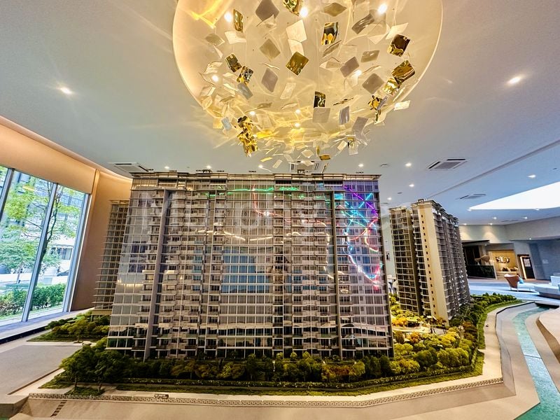 5 Bed Condo for Sale in Grand Dunman - Image 42