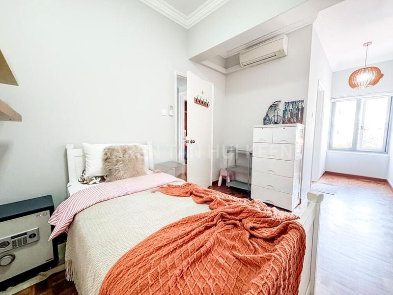 Master Room (Landed) for Rent in  Seletar Hills Estate - Image 5