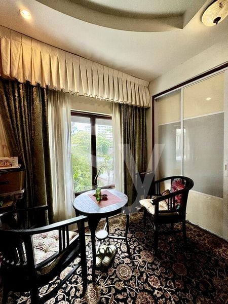 4 Bed Corner Terrace (Landed) for Sale in  Peakview Estate - Image 1