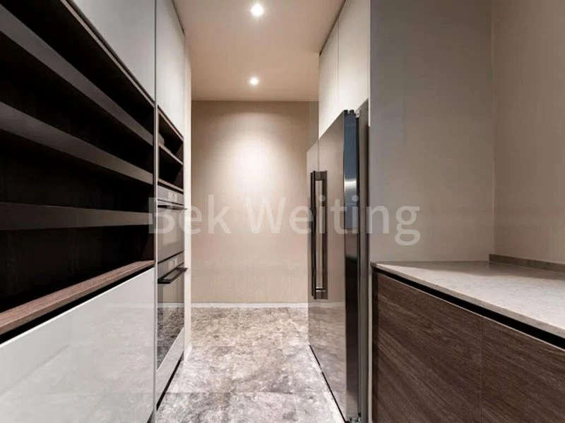 3 Bed Condo for Rent in  8 Napier - Image 10