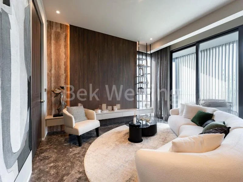 3 Bed Condo for Rent in  8 Napier - Image 3