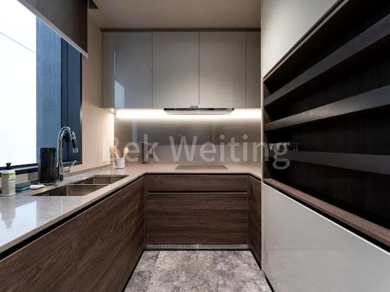 3 Bed Condo for Rent in  8 Napier - Image 11