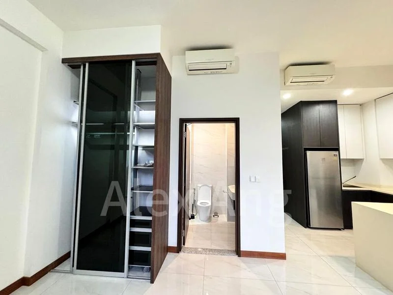 Room (Condo) for Rent in  Hillsta - Image 5
