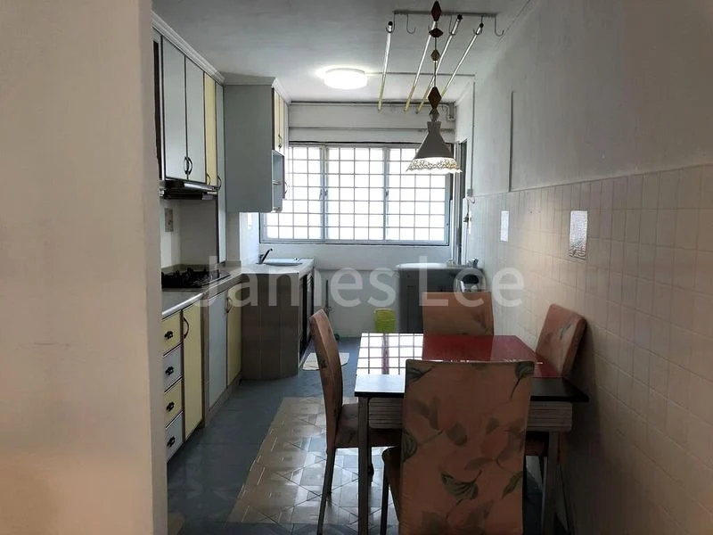 4 Room (4NG) HDB for Rent in  147 Serangoon North Avenue 1 - Image 2