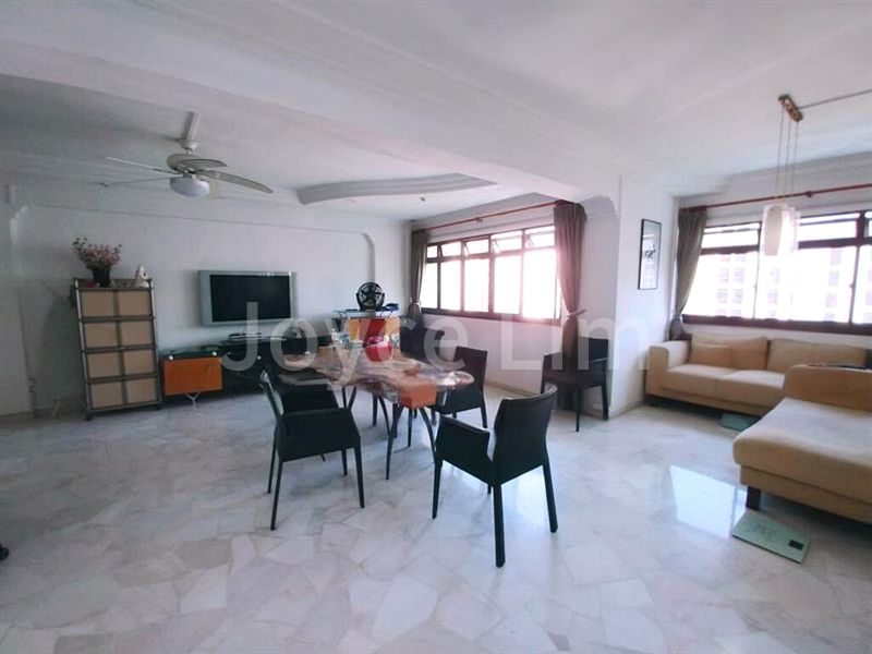 5 Room (5A) HDB for Rent in  152 Gangsa Road - Image 11