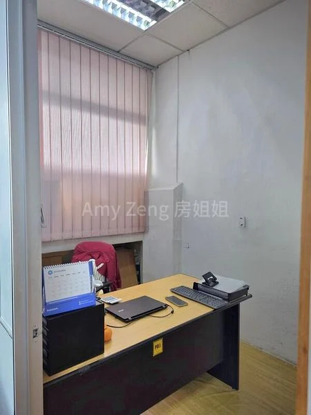 Light Industrial (B1) for Rent: Henderson Industrial Park - Image 1