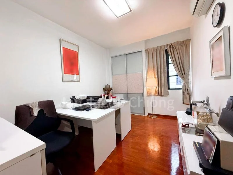 5 Bed Semi-Detached House (Landed) for Sale in  Koh Sek Lim Road - Image 5