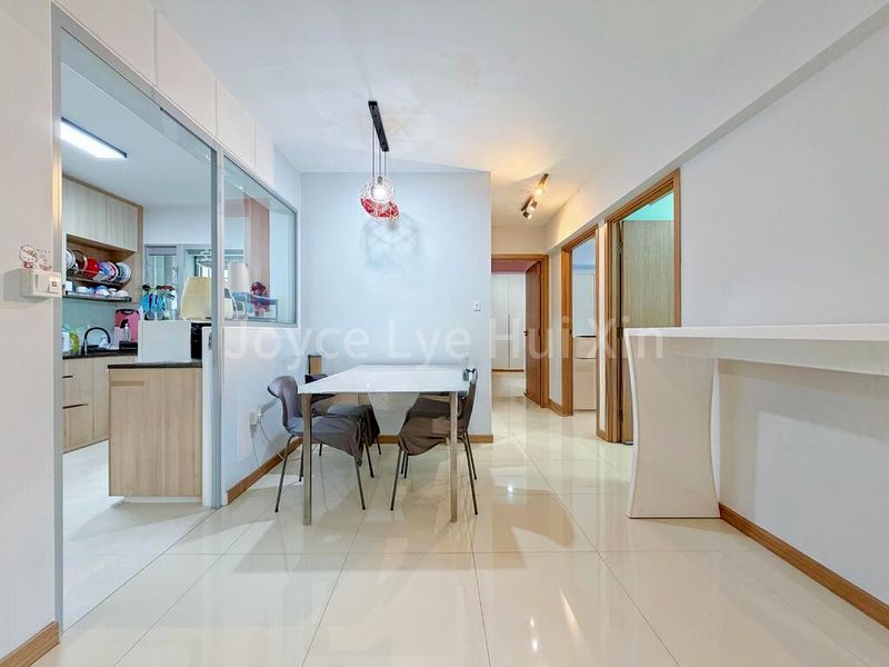 4 Room (4A) HDB for Sale in 439A Bukit Batok West Avenue 8 - Image 14