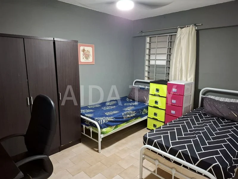 3 Room (3NG) HDB for Rent in  304 Jurong East Street 32 - Image 9