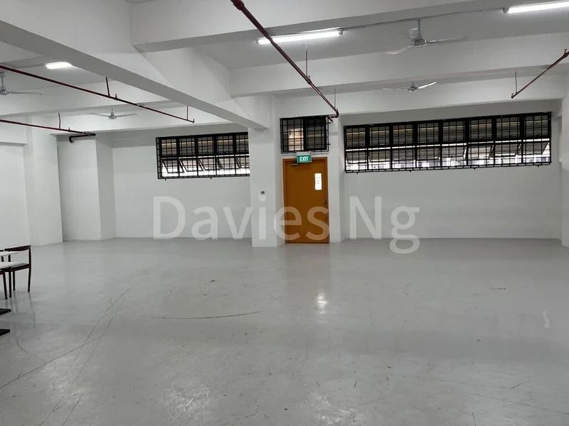 Light Industrial (B1) for Rent: Leong Huat Building - Image 15