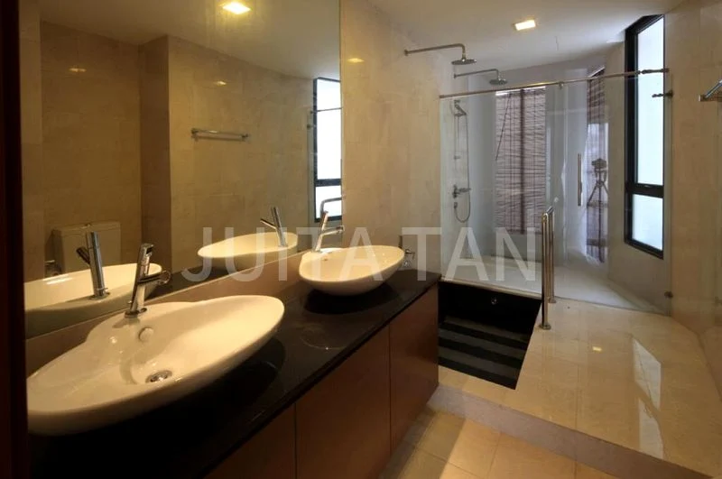 5 Bed Semi-Detached House (Landed) for Rent in  Bukit Villas - Image 10