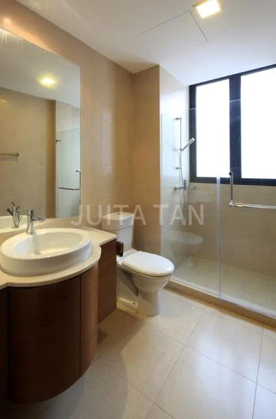5 Bed Semi-Detached House (Landed) for Rent in  Bukit Villas - Image 8