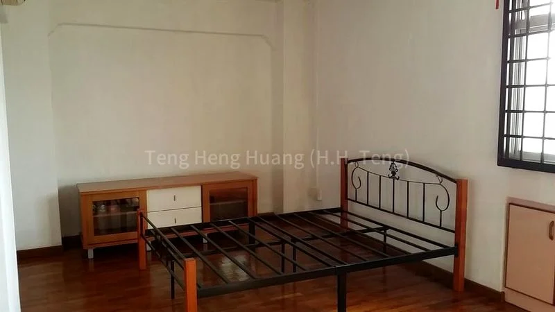 5 Room (5A) HDB for Rent in  253 Ang Mo Kio Street 21 - Image 6