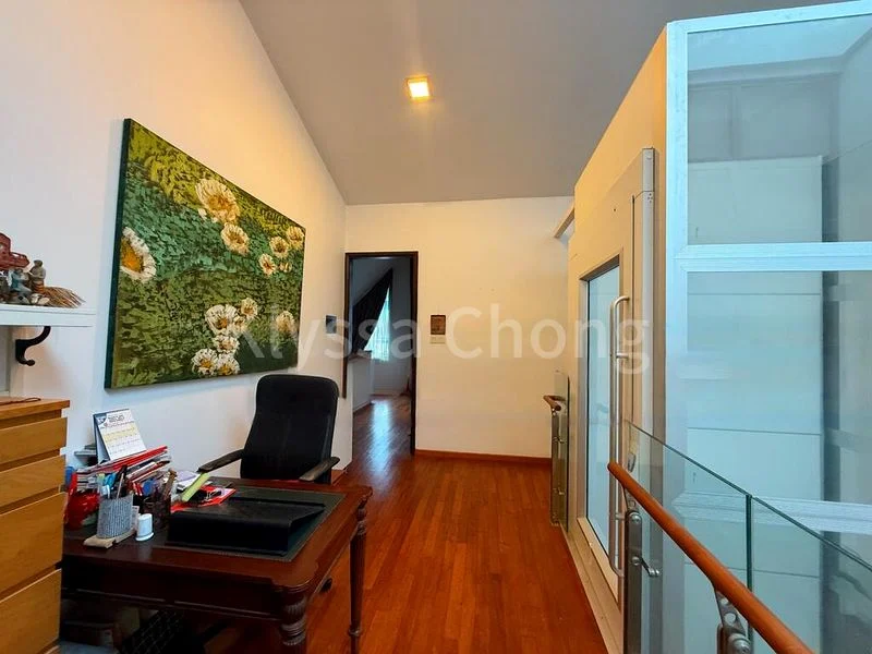 6 Bed Semi-Detached House (Landed) for Sale in  Serangoon Garden Estate - Image 8