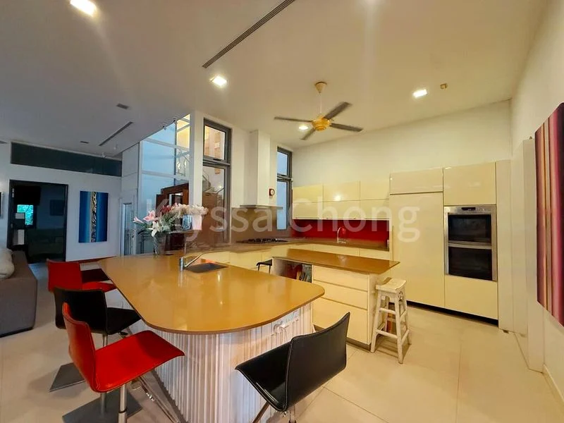 6 Bed Semi-Detached House (Landed) for Sale in  Serangoon Garden Estate - Image 4