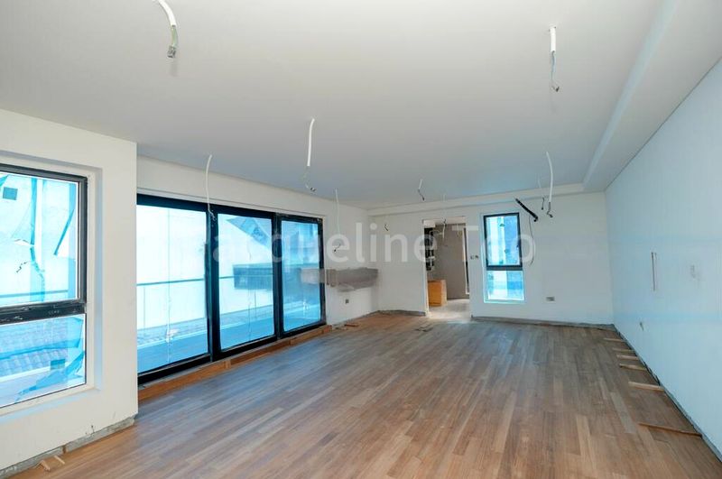 4+1 Bed Semi-Detached House (Landed) for Sale in  Serangoon Garden Estate - Image 5