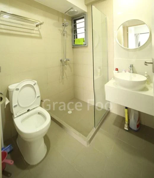 Common Room (HDB) for Rent in 138C Yuan Ching Road - Image 7