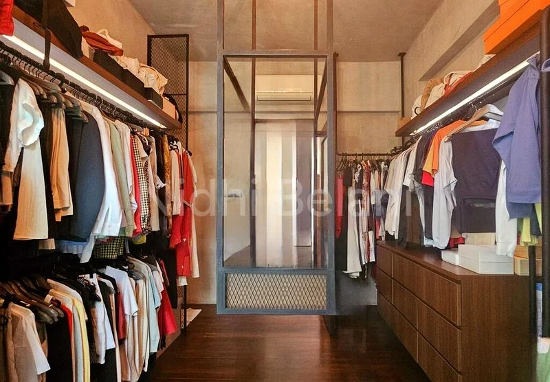 2 Bed Condo for Sale in  The Aston - Image 4