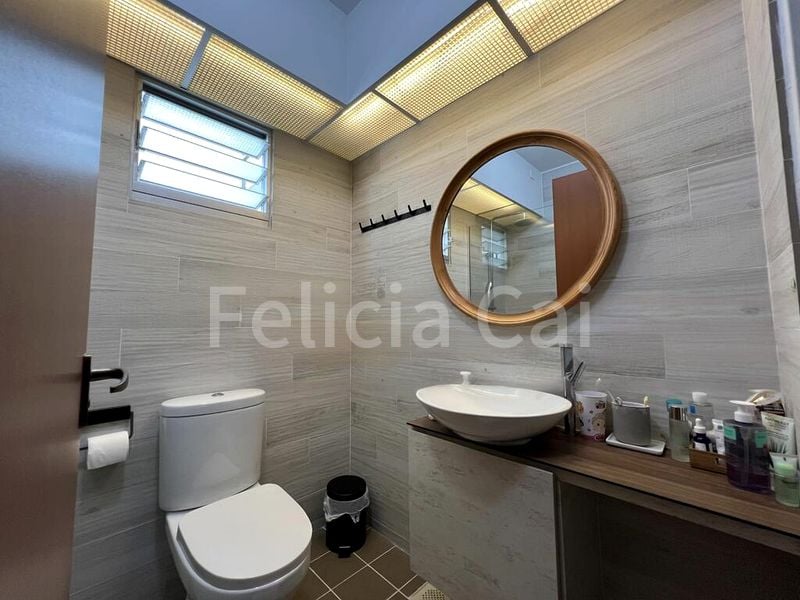 5 Room (5I) HDB for Rent in  430D Fernvale Link - Image 10