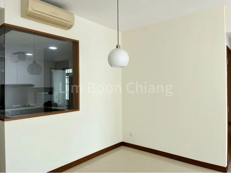 3 Bed Condo for Rent in The Raintree - Image 4