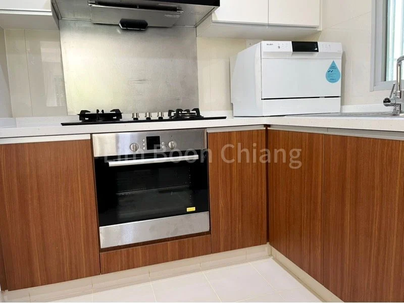 3 Bed Condo for Rent in The Raintree - Image 6