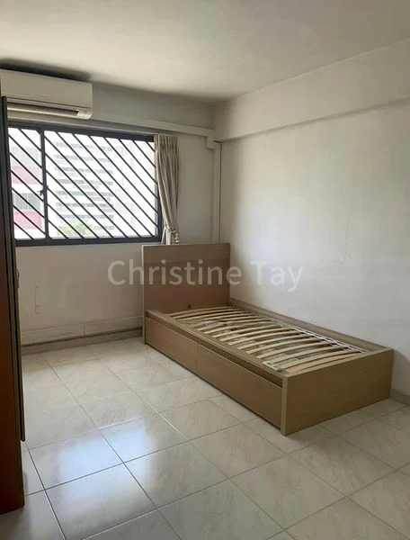 5 Room (5I) HDB for Rent in  173 Bishan Street 13 - Image 8