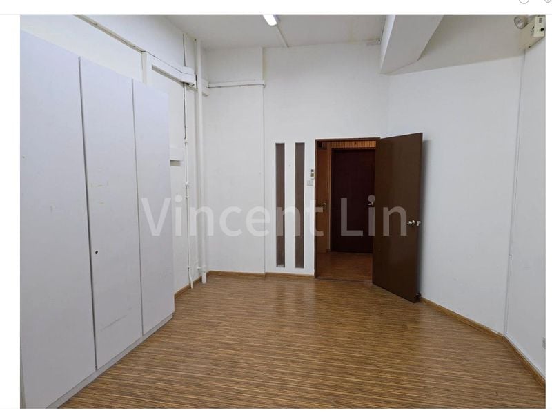 Light Industrial (B1) for Rent in  Kapo Factory Building - Image 4
