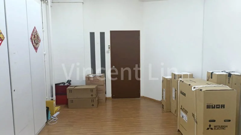 Light Industrial (B1) for Rent in  Kapo Factory Building - Image 2