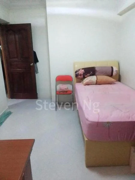 Room (HDB) for Rent in  624B Jurong West Street 61 - Image 1