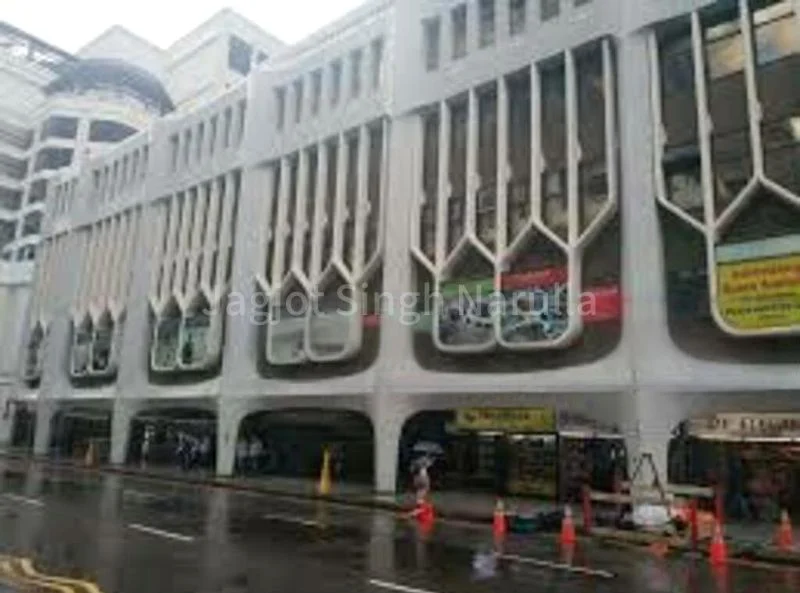 Office for Sale: Peninsula Plaza - Image 1