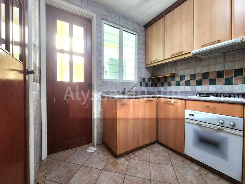 Common Room (Condo) for Rent in  Emerald Garden - Image 7