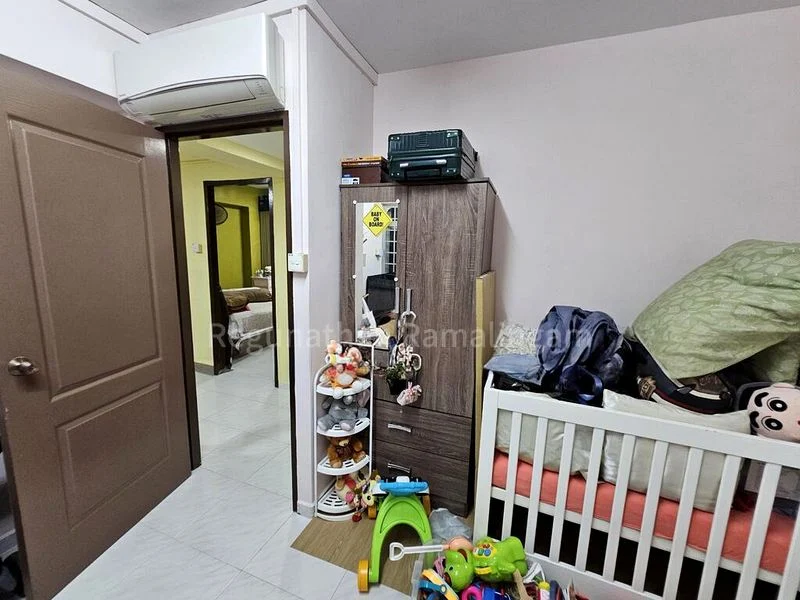 4 Room (4A) HDB for Rent in  157 Jalan Teck Whye - Image 6