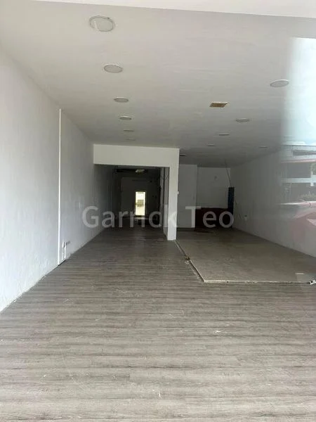 Shop / Shophouse for Rent: Changi Road - Image 2