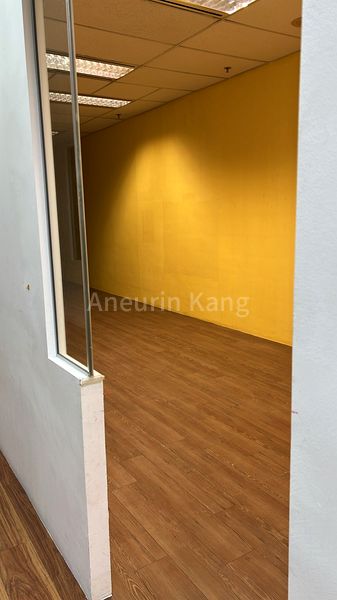 Office for Rent in  Valley Point - Image 4