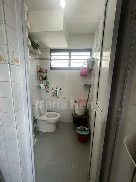 4 Room (4NG) HDB for Sale in  179 Ang Mo Kio Avenue 5 - Image 4