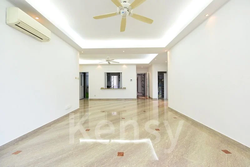 5 Bed Condo for Rent in  Spring Grove - Image 3