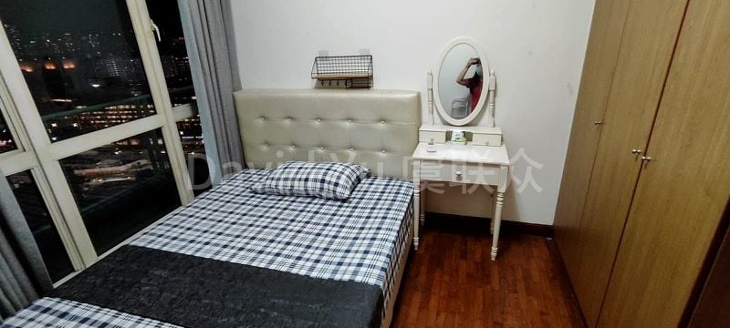 Common Room (Condo) for Rent in  Burlington Square - Image 2