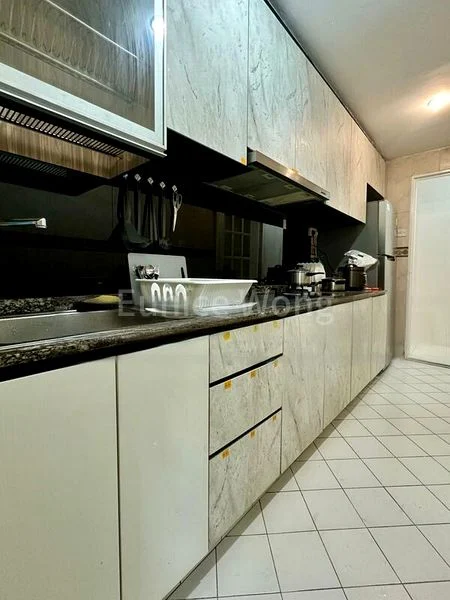 Common Room (Condo) for Rent in  Victory Heights - Image 4