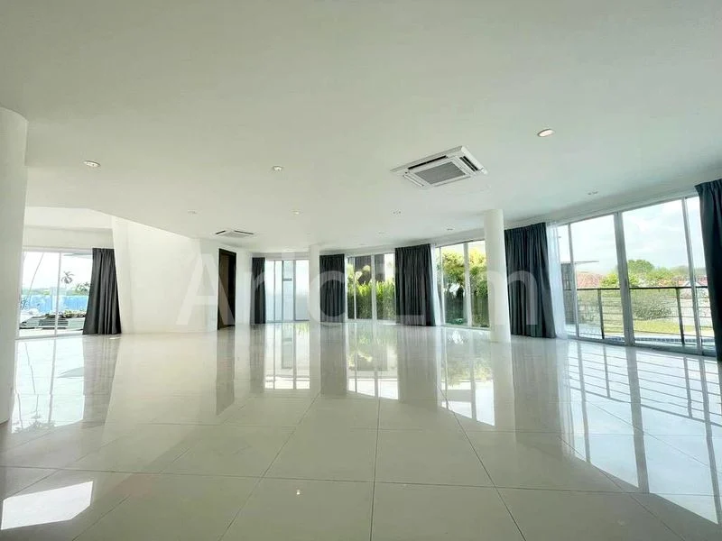 6 Bed Bungalow (Landed) for Rent in  Second Avenue - Image 1